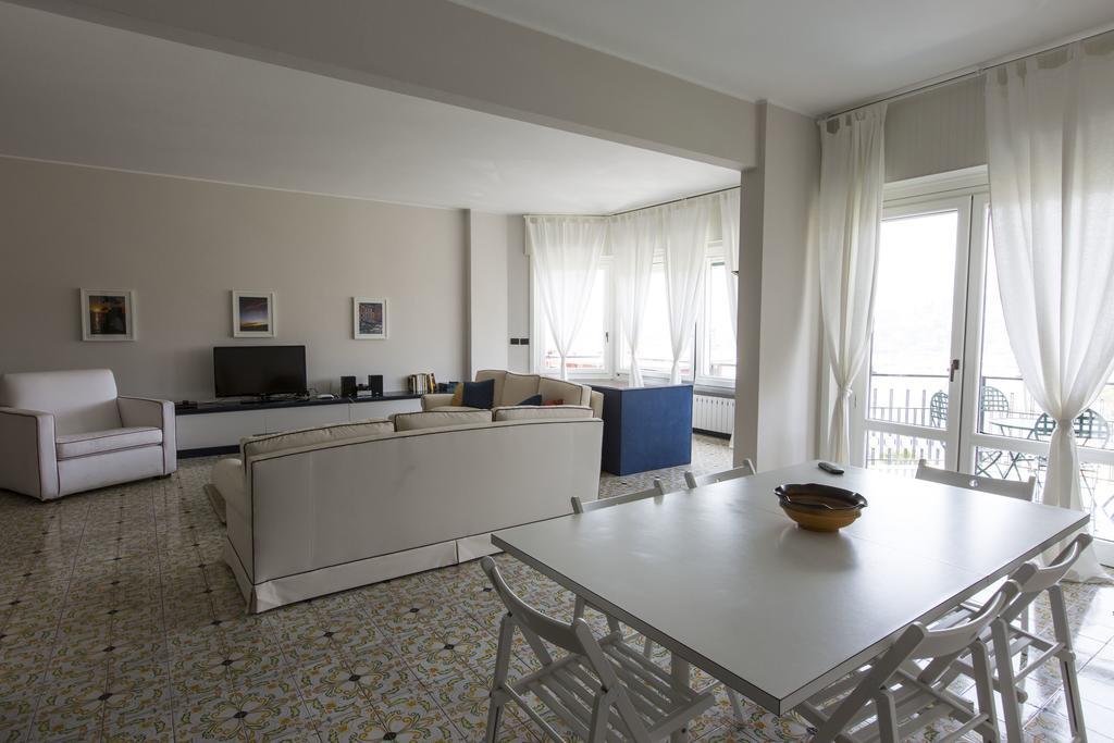 Poggio Fiorito Apartment Rapallo Ruang foto