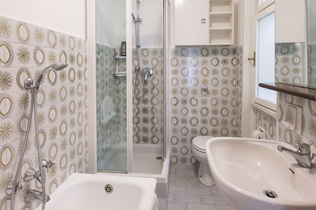 Poggio Fiorito Apartment Rapallo Ruang foto